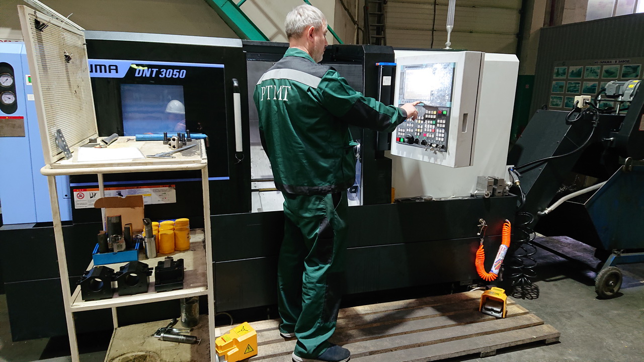 A new lathe in operation