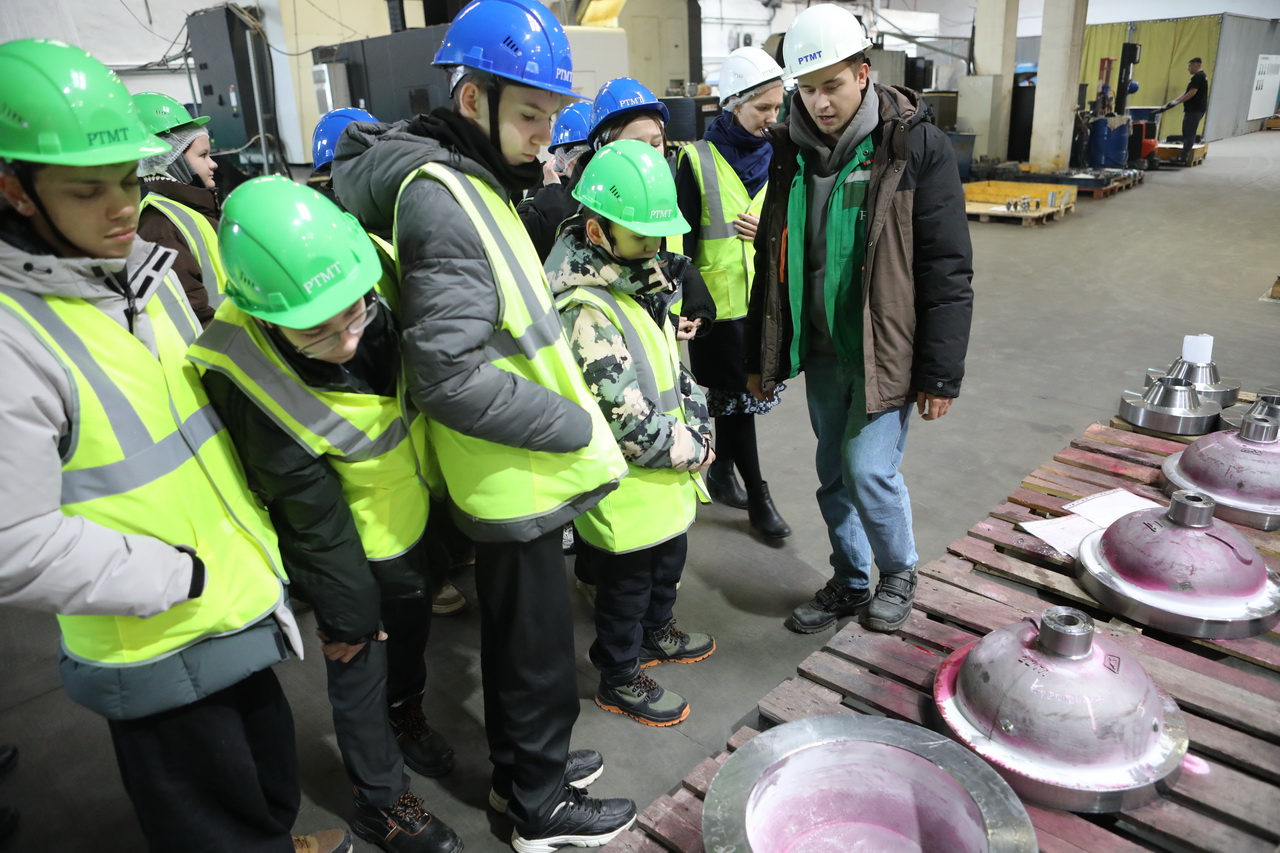 A lesson at the factory