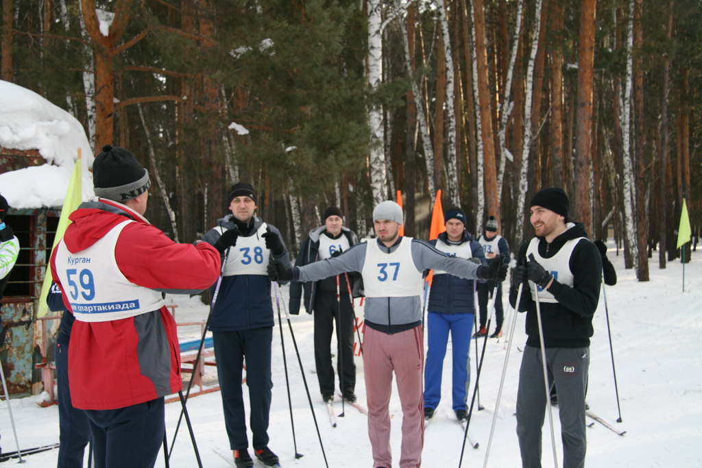 Factory ski race