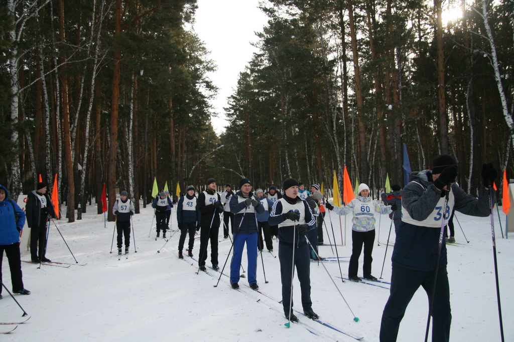 Factory ski race