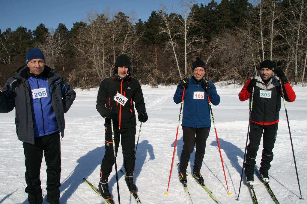 Ski relay